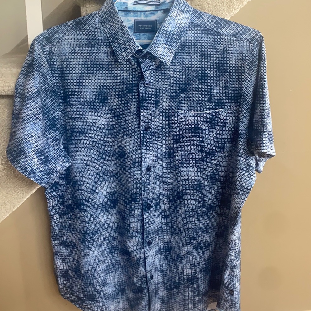 7 Diamond 4 way stretch short sleeve Men’s LG like new